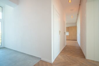 PRENÁJOM 4 izbového bytu 117m2 UL. 29. Augusta,Staré Mesto - 8