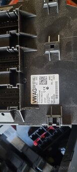 Riadiace jednotky auta - 8