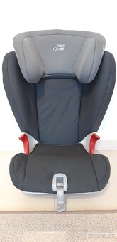 Predam 2 autosedacky Britax Romer+prislusenstvo - 8