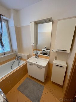 EXKLUZIVNE - Prenajom Belveder 3i byt + garaz + pivnica - 8