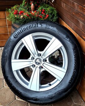 alu R17 5x108, senzory, zimné pneu 215/65, Peugeot - 8
