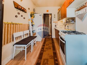 REZERVOVANÉ Na predaj priestranný 2-izbový byt v Banskej Š - 8