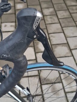 Cestný bicykel FELT - 8