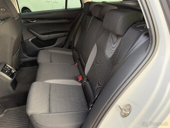 Škoda Octavia Combi 2.0 SCR TDi STYLE 85kW VIRTUAL COCPIT - 8