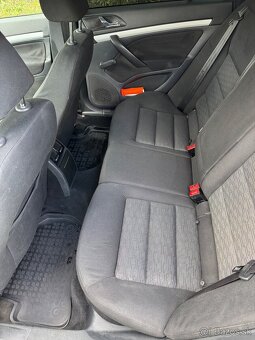 Škoda Octavia Combi 1.6 TDI 77kW 2010 - 8
