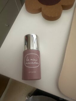Le mini macaron gelove laky - 8