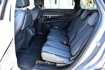 Peugeot 5008 1.5 BlueHDi 7-MIESTNE AUTOMAT ALLURE SR 2022 - 8