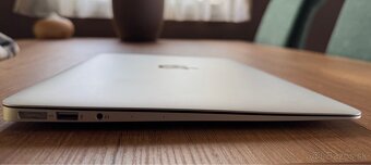MacBook Air 2017 - 8