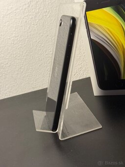 Predám Apple iPhone SE 2020 64GB Black Stav Nového Telefónu - 8