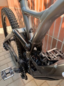 Predám Specialized Demo Expert 2022 - 8