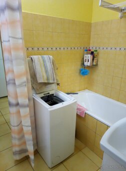 Prenájom bytu Vráble - 8