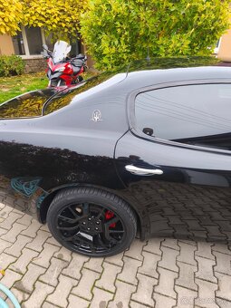 Maserati Quattroporte - 8