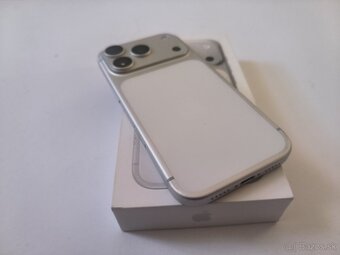 apple iphone 17 PRO MAX 256gb Silver / Batéria 97% - 8