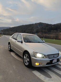Lexus IS200 - 8