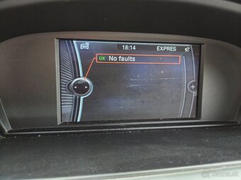 Predám BMW 320d E91 - 8