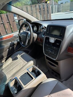2015 Chrysler Town Country Limited Koža 7 miest - 8