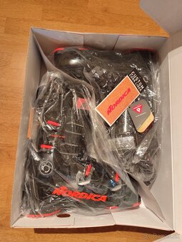 Nordica Speedmachine - 8