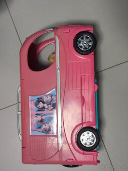 Predám rozkladací Barbie Karavan s bazénom - 8