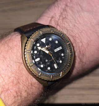 Seiko 5 Sports SRPE80K1 - 8