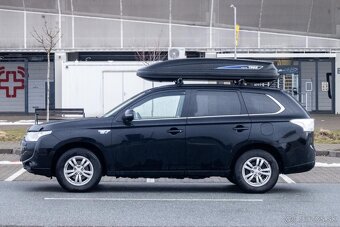 Mitsubishi Outlander 2.0 PHEV 4WD (2013) - 8