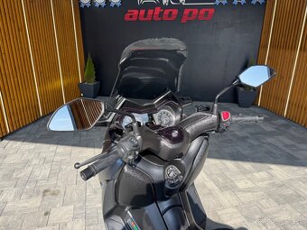 Yamaha X Max 300 AKRAPOVIČ - 8