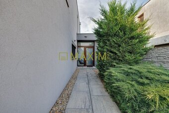 PREDAJ - Luxusná vila v súkromnom areáli v obci Králová nad - 8