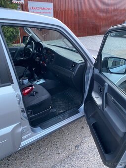 Mitsubishi pajero 3.2 4x4. Výmena je možná - 8