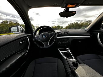 Predám BMW 1 e87 2.0i 90kw 2010 FL - 8