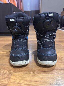 Snowboardy + topánky – kompletná výbava, super stav - 8