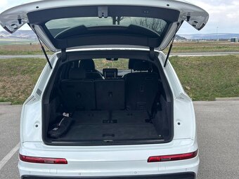 AUDI Q7 - 8