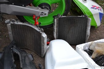 Kawasaki ZXR 750L - 8