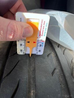 225/45 r17 Pirelli P zero nero - 8