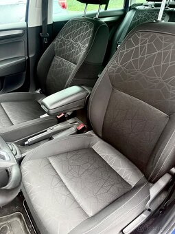Rapid Spaceback Active - 8