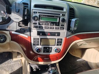 Hyundai Santa Fe 2.2 CRDi, 2007 – na opravu / náhradné diely - 8