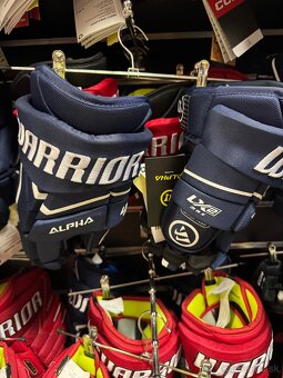 UPLNE NOVE ROZNE MODELI RUKAVICE WARRIOR ALPHA - 8