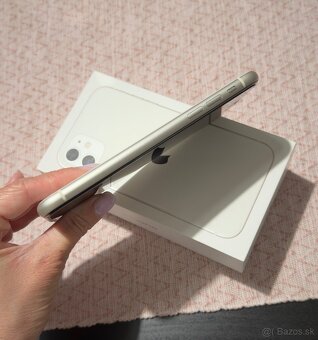 Apple iPhone 11, 128 GB, biely/white - 8