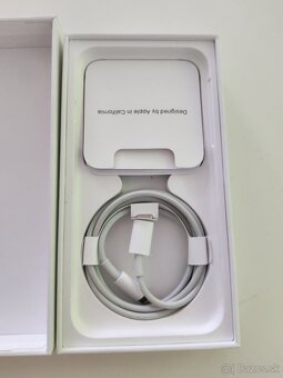 IPhone Se (2022) - 8