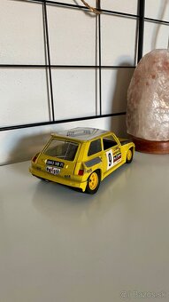 Modely 1:24 - 8