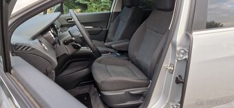 Peugeot 5008 1,6Hdi 82kW, M6, 3/2012. 98000km - 8