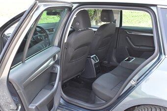 ŠKODA OCTAVIA 2.0 TDI DSG //ACC//LANE/BLIND-SPOT//LED - 8