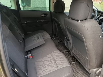 Peugeot 3008 1.6 - 8
