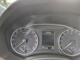Škoda Octavia combi 1.6tdi - 8