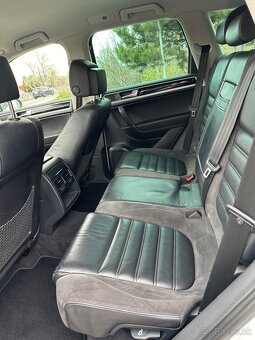 VW Touareg 3.0 TDI V6 180kW 4x4 R-Line Koža Navi - 8