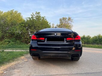 BMW 550i xdrive - 8