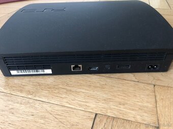 Play Station 3 - 8