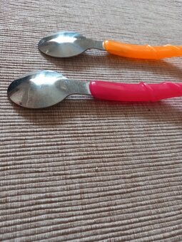 2ks zaujímavé lyžičky - dĺžka 18 cm - cena za obe - 8