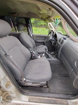 Jeep cherokee KJ 2,5 crd - 8