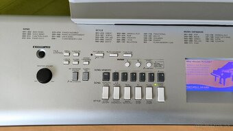 Predám keyboard Yamaha Portable Grand DGX 620 - 8
