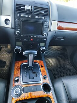 Volkswagen Touareg 3.0 TDI - 8