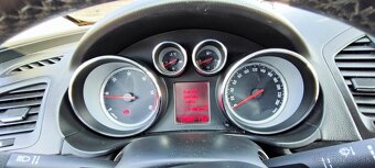 Opel Insignia 2.0 CDTI 118kw r.v.2009 - 8